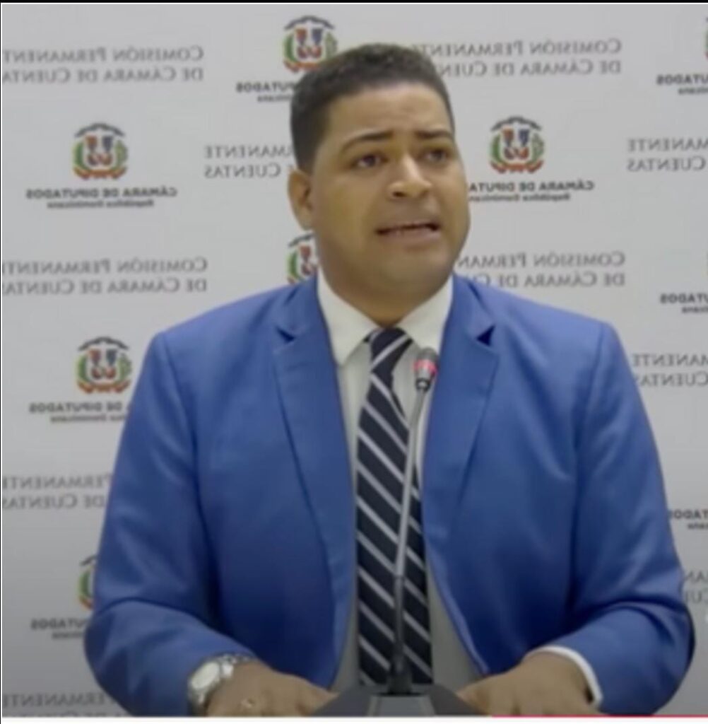 Postulante a la Cámara de Cuentas, Lic. Yovanny Alexander Díaz, Propondrá Nueva Política de Gestión Anticorrupción