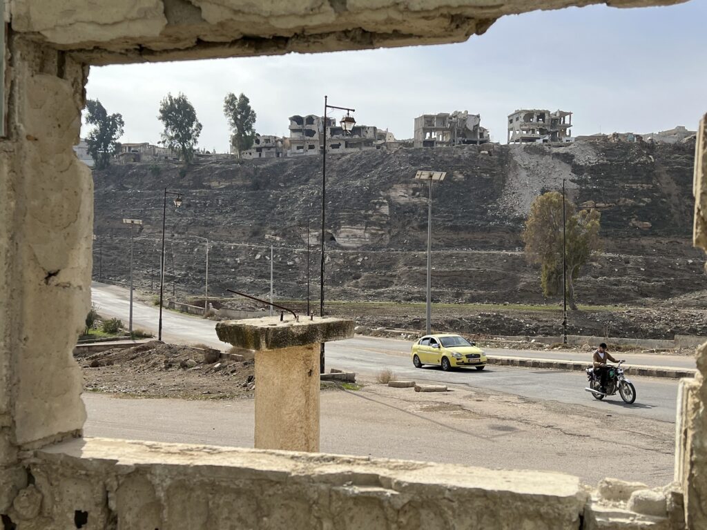 Los ‘niños’ que iniciaron la revolución en Daraa reclaman su papel en la nueva Siria