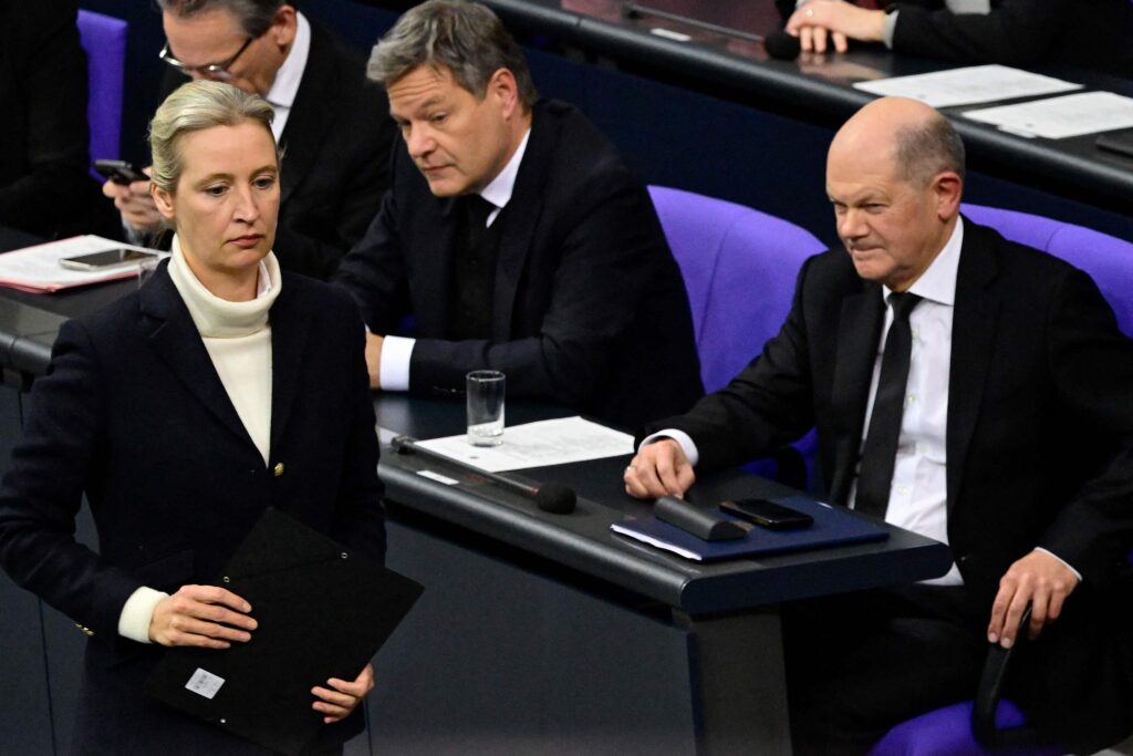 Scholz defiende el derecho de asilo y dice que el acercamiento de la CDU a la ultraderecha es «un error imperdonable»