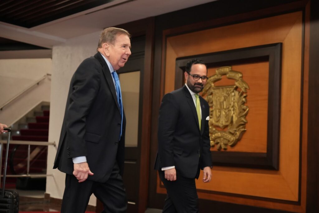 Edmundo González ya está en RD para encuentro con Abinader este jueves