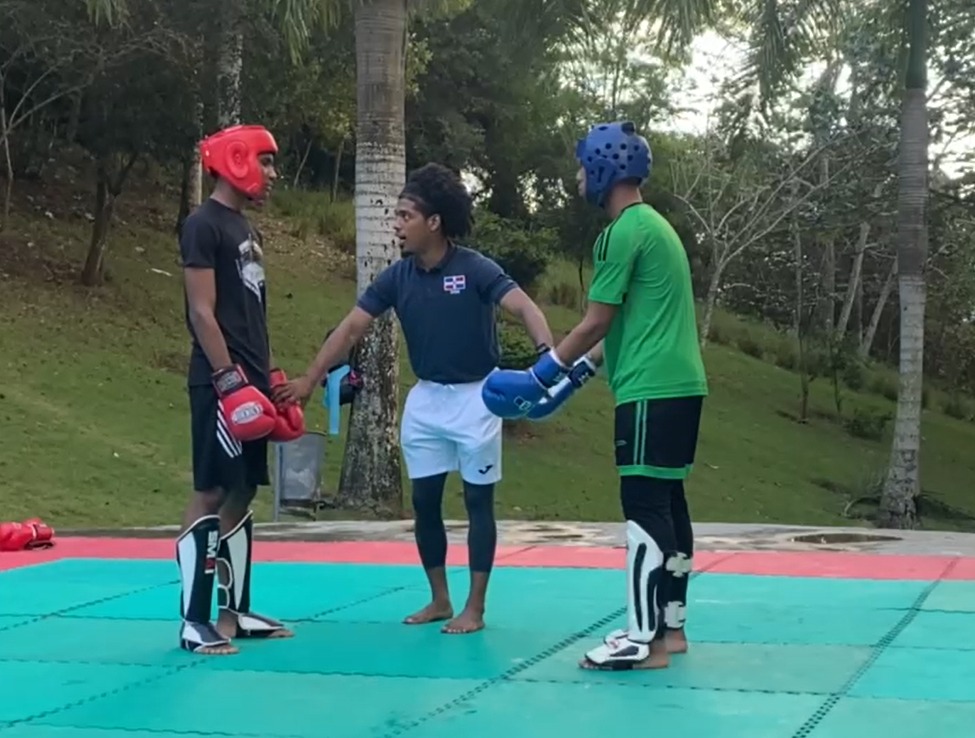 Academia Team Samurai realiza espectacular Torneo Élite de Kickboxing
