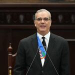 Presidente Abinader anuncia programa de pensiones especiales para niñas, niños y adolescentes en orfandad por feminicidio