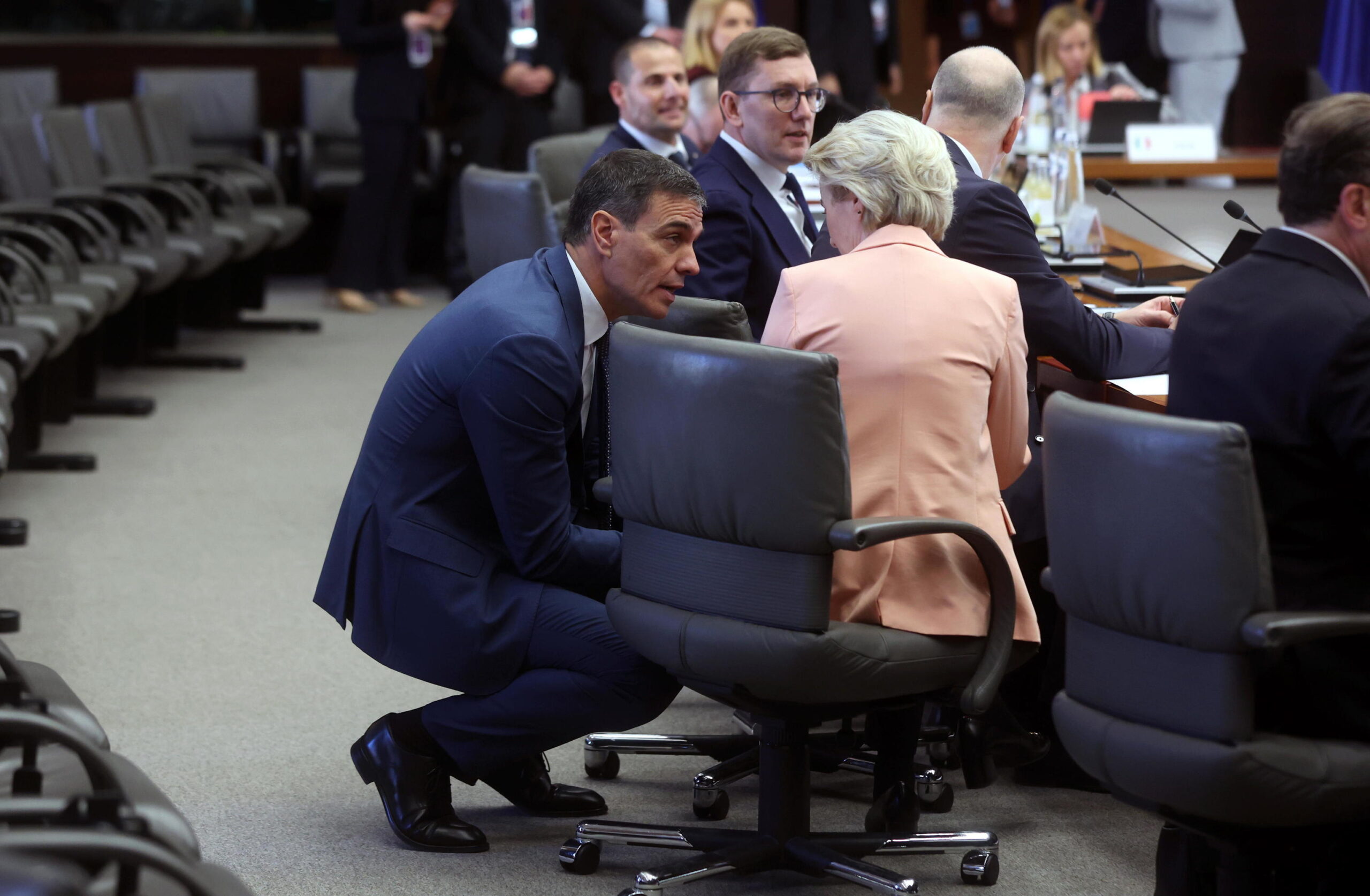 El Gobierno defiende en Bruselas que la Defensa debe ser parte de la «transición verde», Díaz impedirá que España eleve el gasto y Rutte es muy claro: hay que invertir más