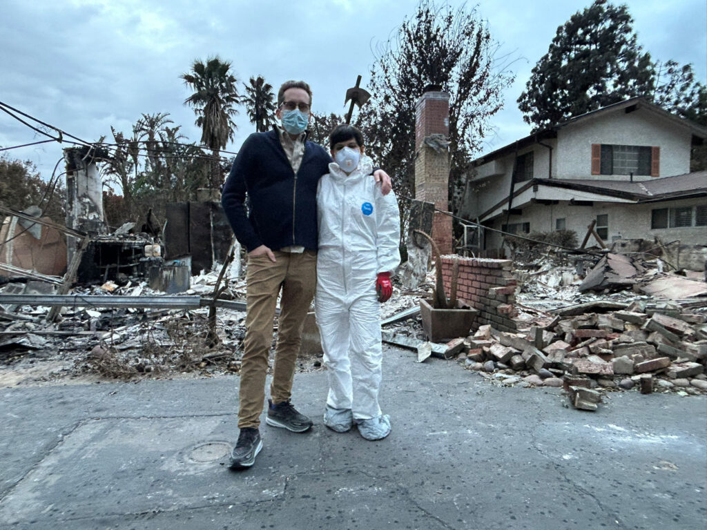 Los Ángeles y el sueño de la reconstrucción un mes después de los incendios: «Tengo casa, pero estoy rodeada de viviendas quemadas»