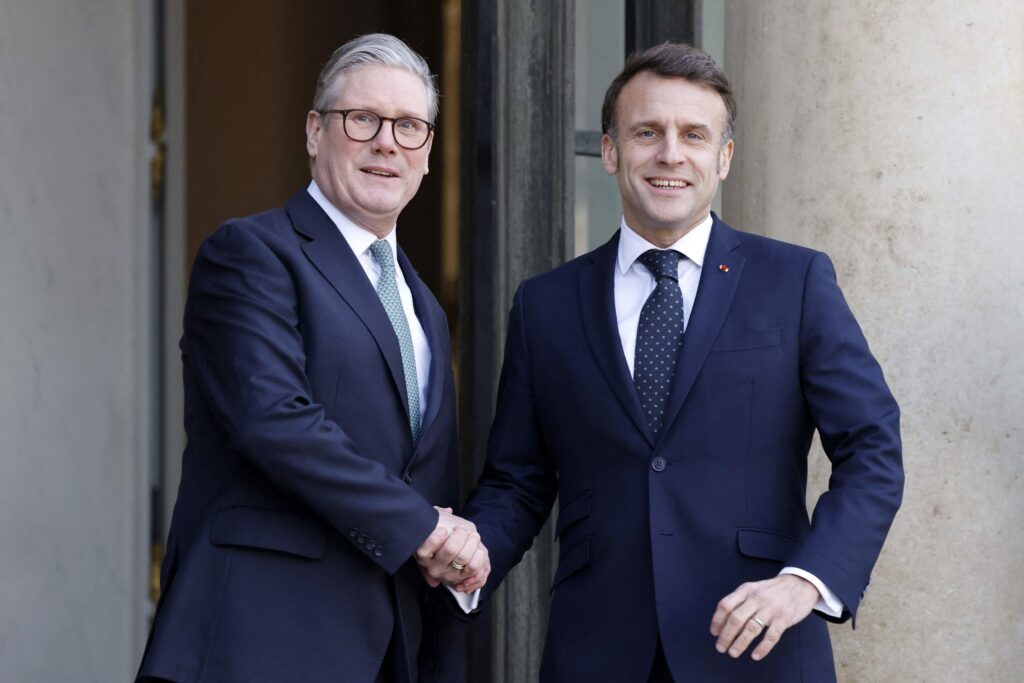 Reino Unido y Francia se plantean crear una fuerza de seguridad europea en Ucrania de menos «de 30.000 soldados»