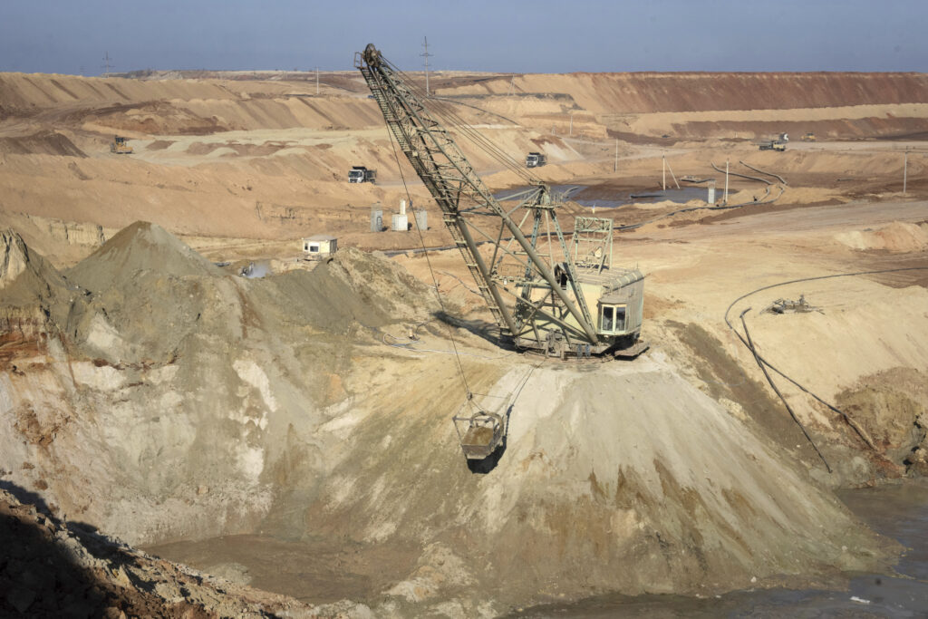 Tierras raras: los minerales por los que EEUU presiona a Zelenski