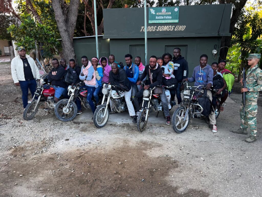 Detienen a más de 140 haitianos indocumentados durante operativos en tres provincias 