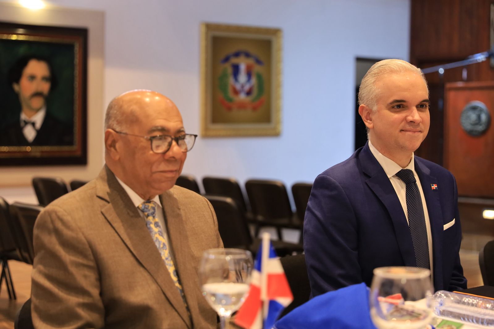 Ministro De Camps explora colaboración con Instituto Duartiano en favor de la educación 