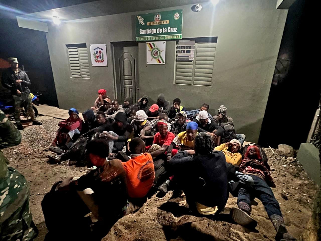Ejército detiene 25 haitianos indocumentados en Dajabón