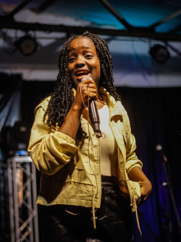 Raisa Díaz, la adoradora cristiana que conquista el mundo del Góspel