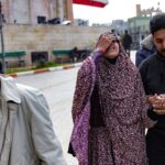 Israel amplía la ofensiva en la Franja de Gaza mientras avanza hacia una crisis institucional