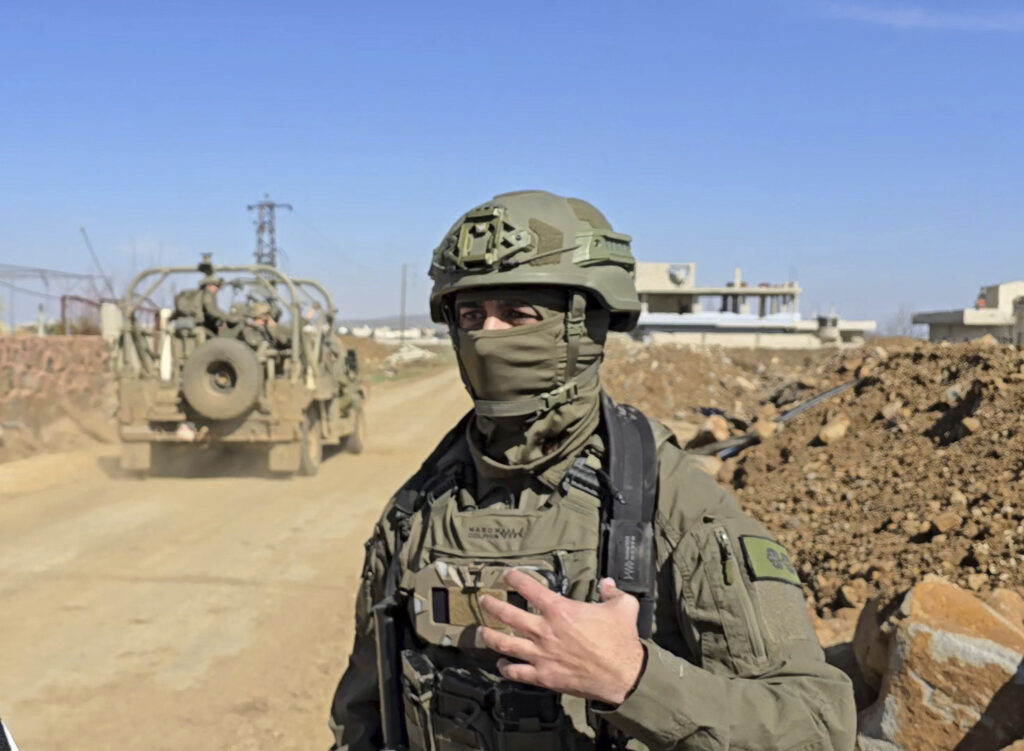 Con los soldados israelíes en el sur de Siria: «Tenemos que defender a nuestros ciudadanos»