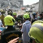 Drones y perros para rescatar a las decenas de obreros de Bangkok atrapados bajo los escombros de un edificio derrumbado por el terremoto