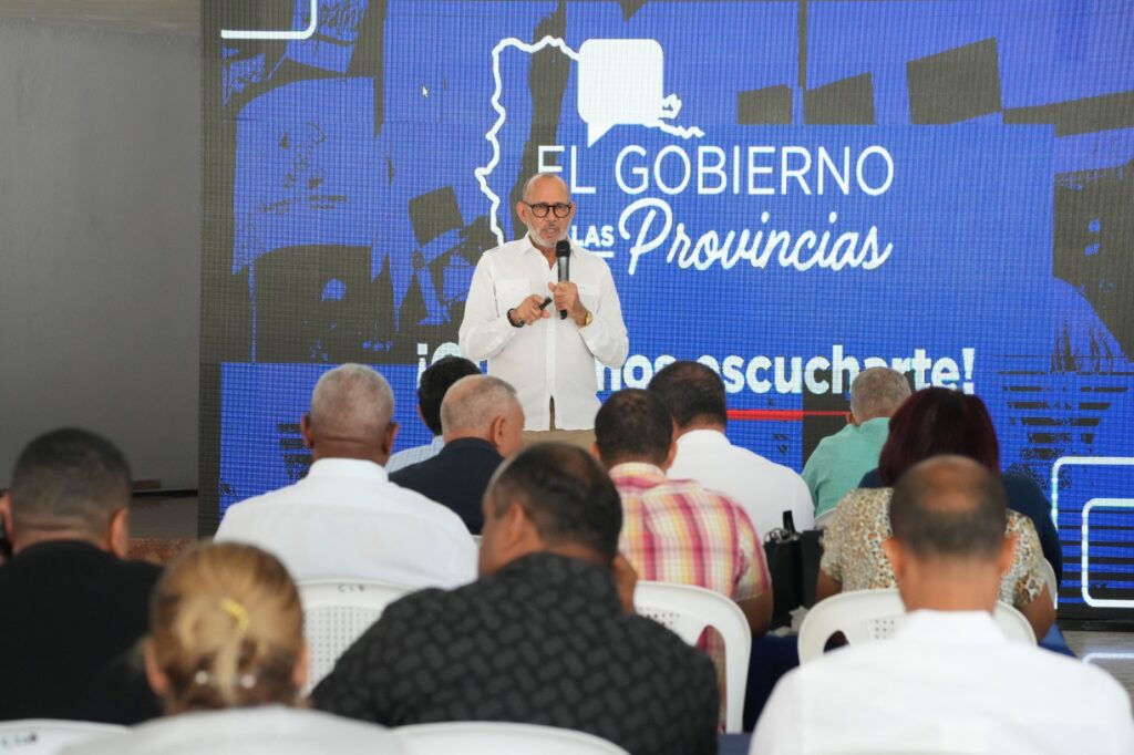 Programa “El Gobierno en las Provincias” supervisa obras en SDO