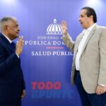 Ministro de Salud, Víctor Atallah, juramenta a dos nuevos viceministros