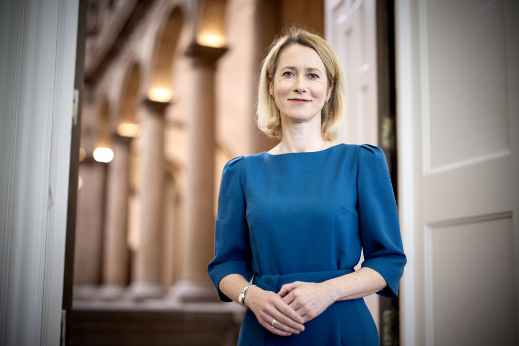 Kaja Kallas: «Toda la UE ayudó a España en el Covid y ahora tenemos que estar juntos en el gasto militar. La solidaridad es nuestra mayor defensa»
