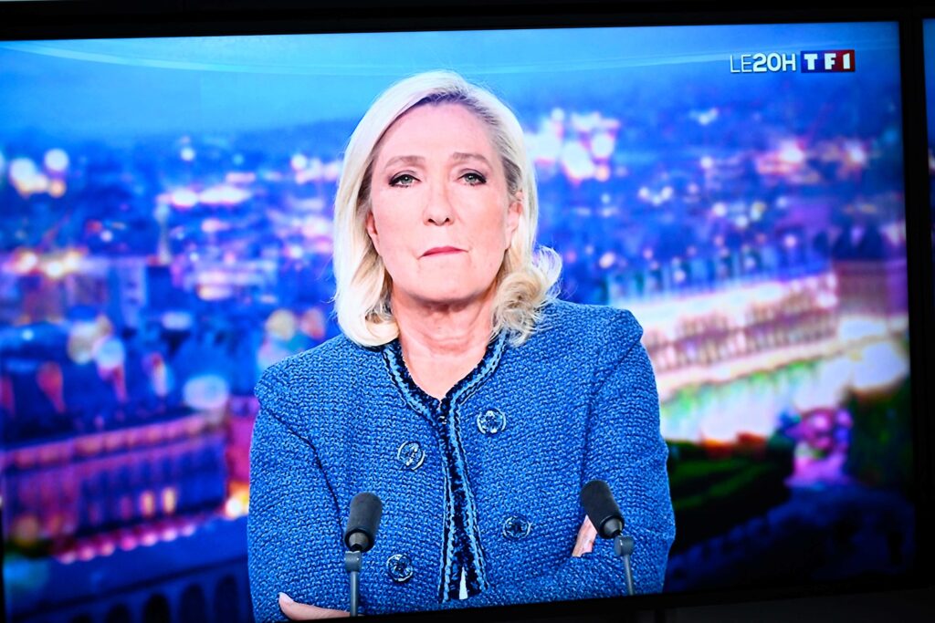 Marine Le Pen ataca a la Justicia y el Tribunal de Apelación espera tomar una decisión sobre su condena «en el verano de 2026»