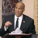 El demócrata Cory Booker rompe el récord del Senado con más de 24 horas criticando a Trump sin sentarse o ir al baño