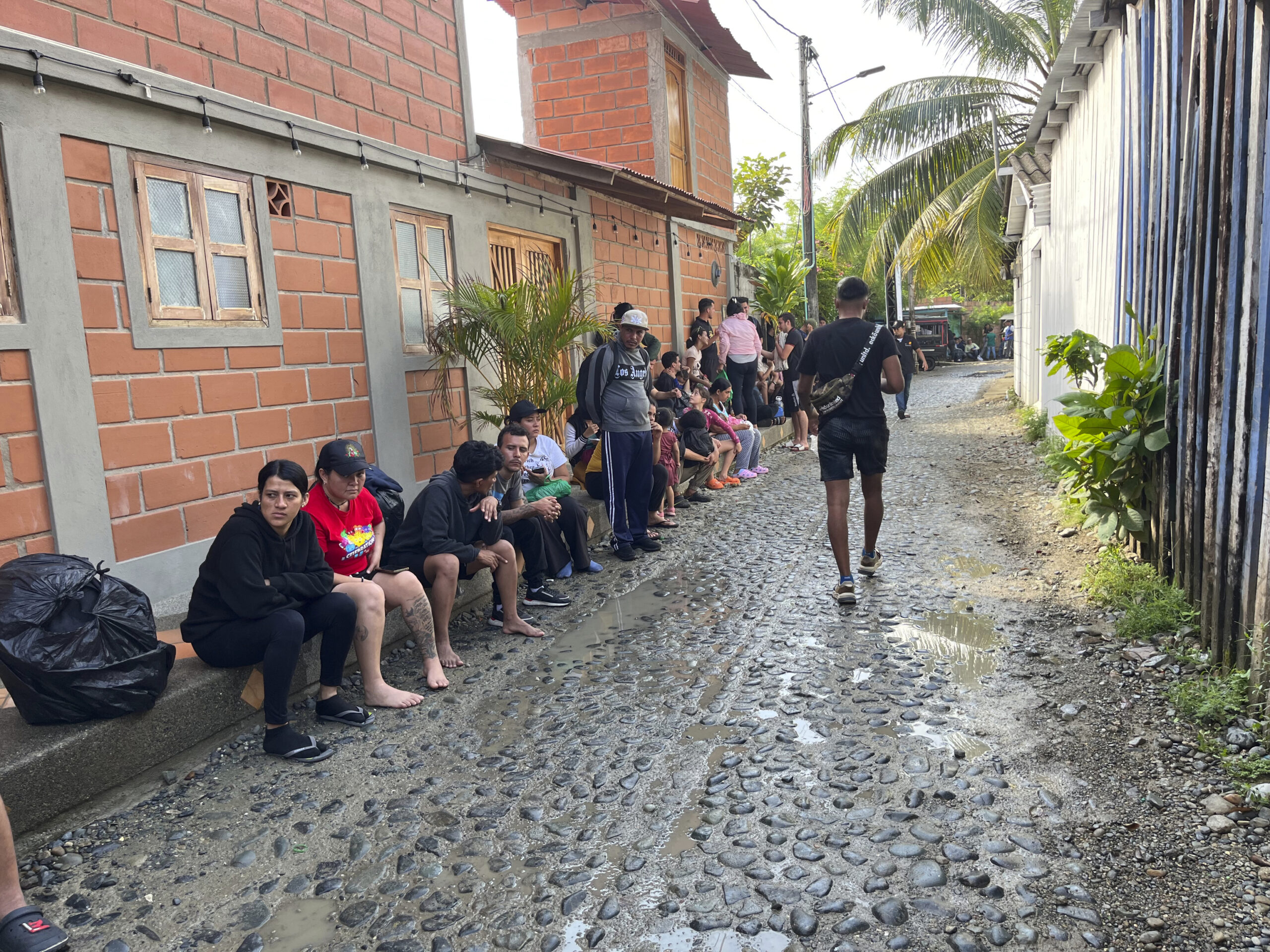 Trump sepulta la riqueza que la migración hacia EEUU generaba en Colombia: «Movió mucho la economía doméstica»