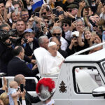 El último Domingo de Resurrección del Papa: una reunión de alto nivel con J.D. Vance y un baño de masas