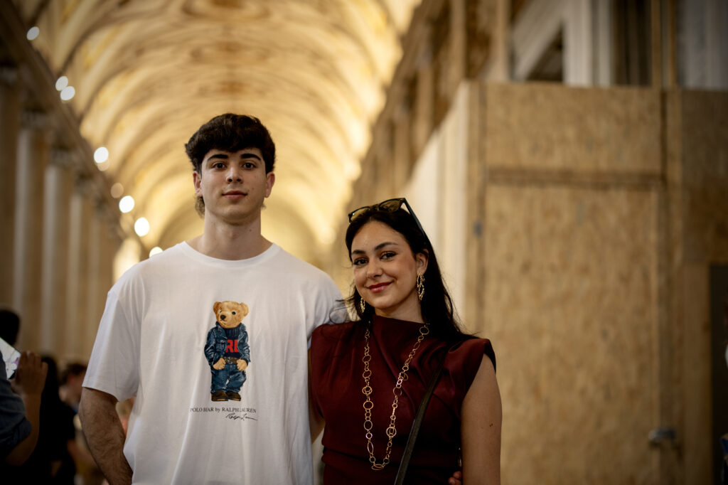 Fieles españoles rinden tributo al Papa Francisco en Roma: «Tuvo que luchar, iba a contracorriente»