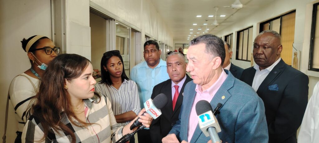 UASD desmiente haya recibido cadáveres del Jet Set; anuncia proceso legal por rumor