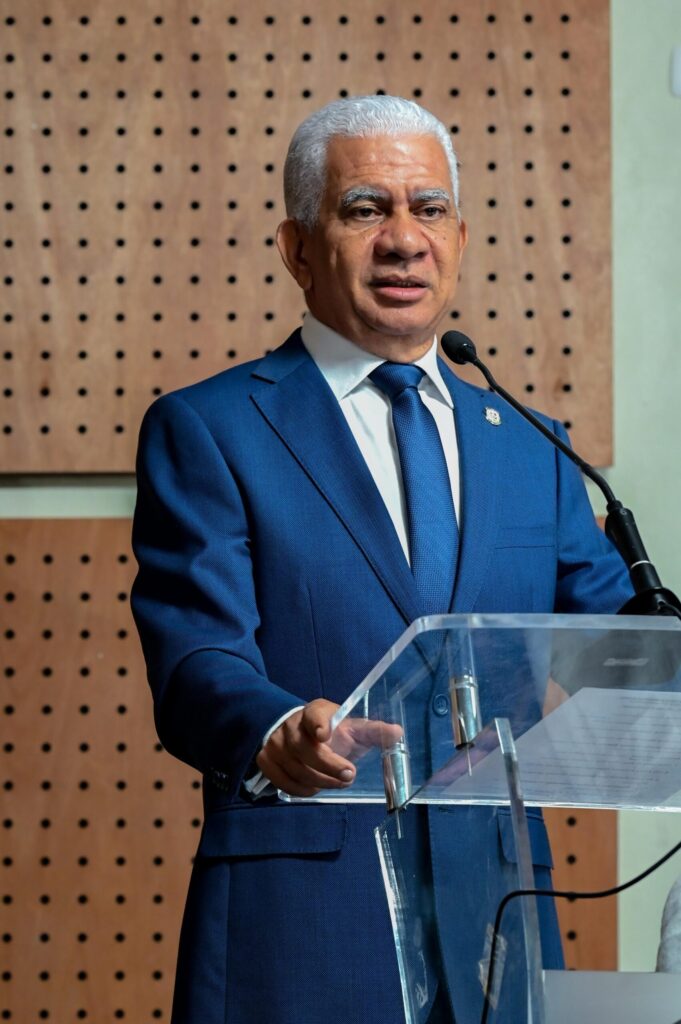 Presidente del Senado pide a comunidad internacional a unificar esfuerzos ante crisis migratoria
