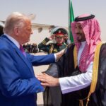 Trump arranca en Arabia Saudí su gira por Oriente Próximo en busca de grandes acuerdos comerciales