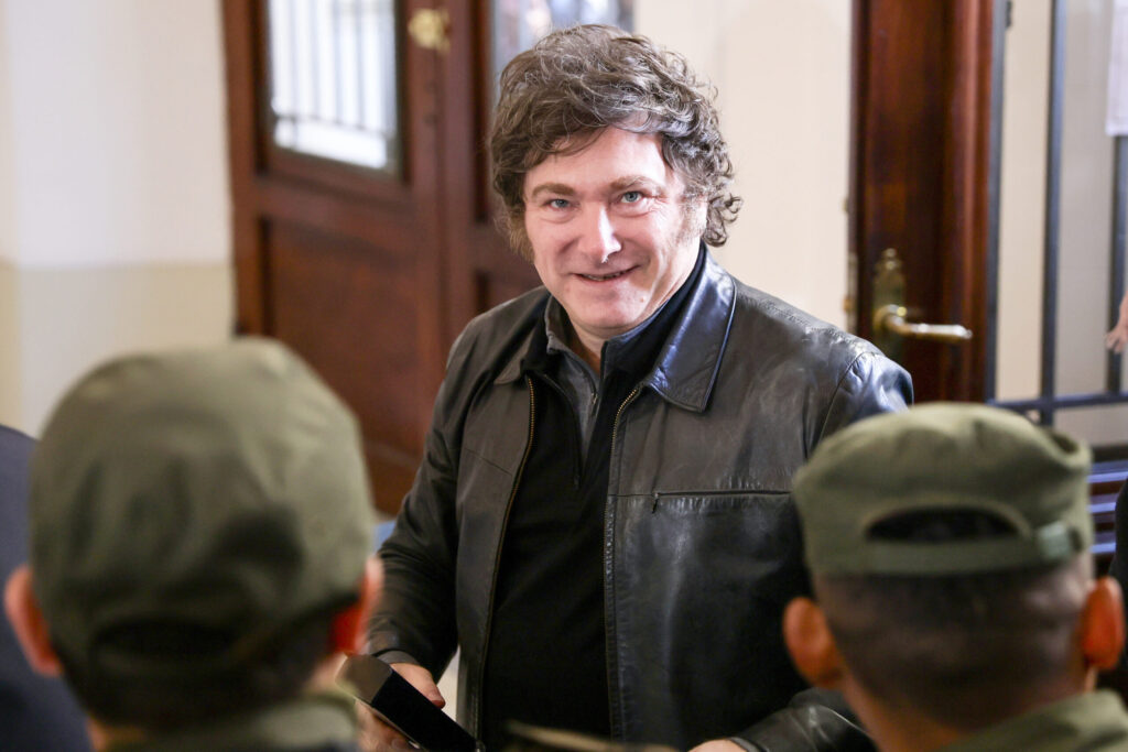 El candidato de Javier Milei gana en la fortaleza política de Mauricio Macri y deja «groggy» al ex presidente