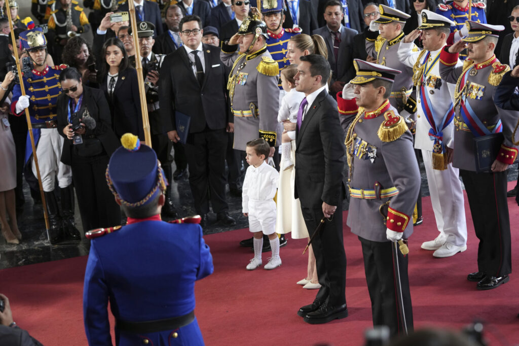 Noboa comienza su segunda presidencia decidido a transformar Ecuador: «No habrá tregua contra la delincuencia»