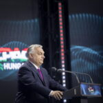 Orban acusa a Bruselas de arruinar el sueño europeo en una conferencia soberanista con intervención de Trump