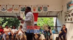 Jhanel Ferreras imparte charla sobre la historia dominicana y diferencias culturales con Haití