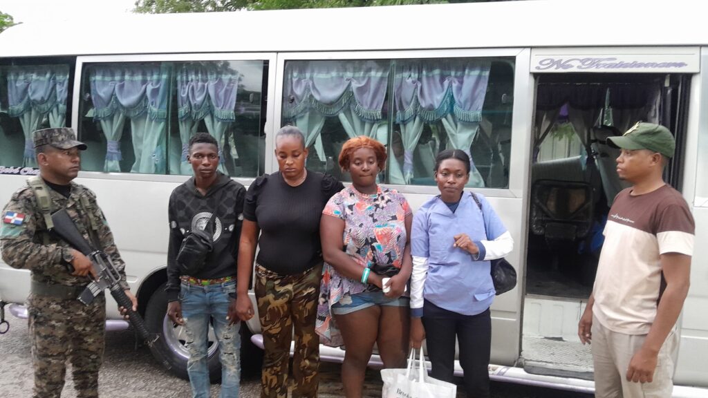 Detienen otro grupo de haitianos indocumentados en San Juan