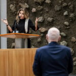 El centroderecha neerlandés cambia de estrategia: no pactará con el «cobarde» Geert Wilders y aísla a la extrema derecha