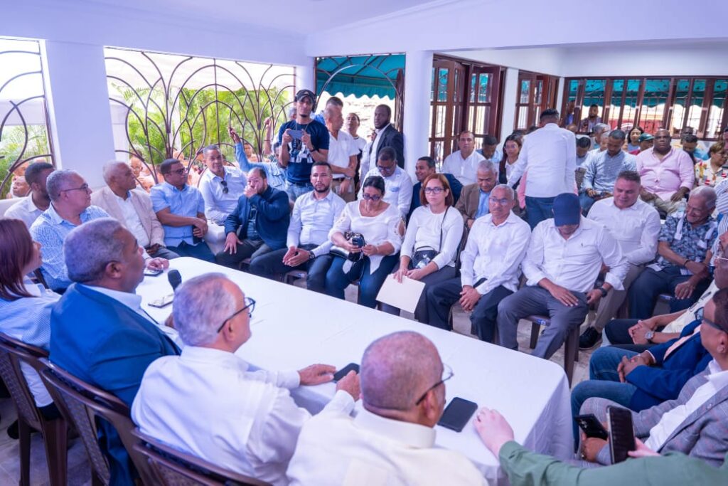 Tony Peña pone en marcha plan de trabajo de cara a elecciones internas del PRM