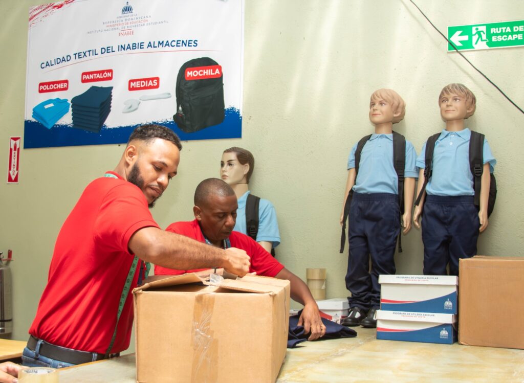 Inabie garantiza la distribución a tiempo del kits escolar