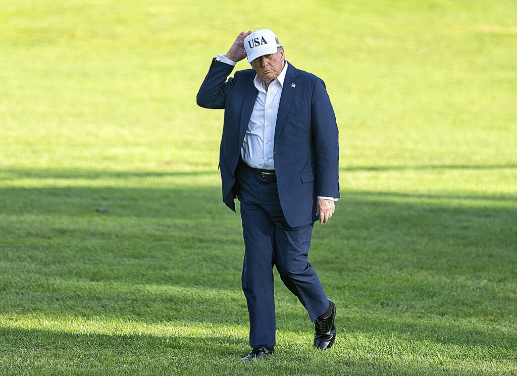Trump reacciona a las provocaciones de Musk, que amenaza con un tercer partido: «Es ridículo, me entristece ver a Elon perder el control»