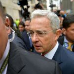 Expectación máxima en Colombia ante el veredicto del ‘juicio del siglo’ contra el ex presidente Uribe