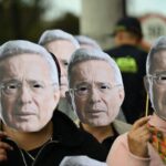 La condena a Álvaro Uribe divide a Colombia: la extrema izquierda celebra la decisión y Centro Democrático asume otro golpe