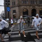 Atrapado entre las alertas de tsunami y el tifón de Shanghai