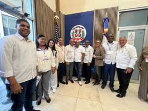 Cónsul José Santana recibe Asociación Dominicana de Regidores