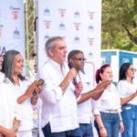 Abinader reafirma en Azua su compromiso con los más pobres del país