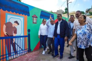 Robert Polanco anuncia que Propeep convertirá a Capotillo en una galería de arte urbano