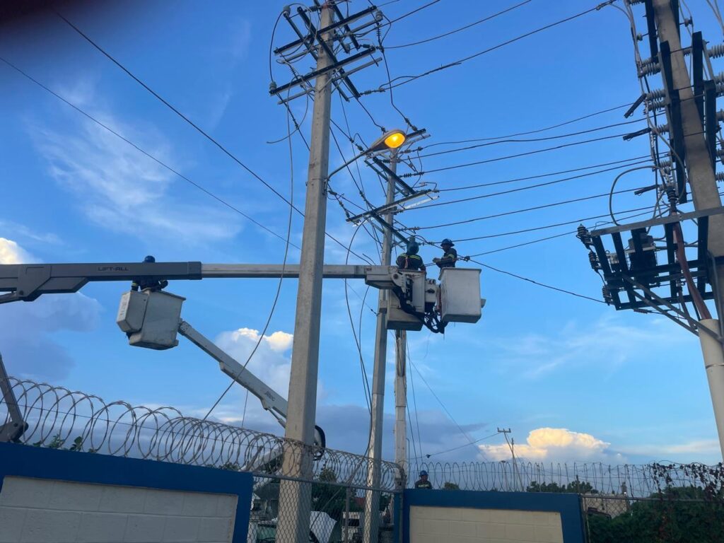 Edeeste informa conclusión de trabajos en circuito para optimizar servicio eléctrico
