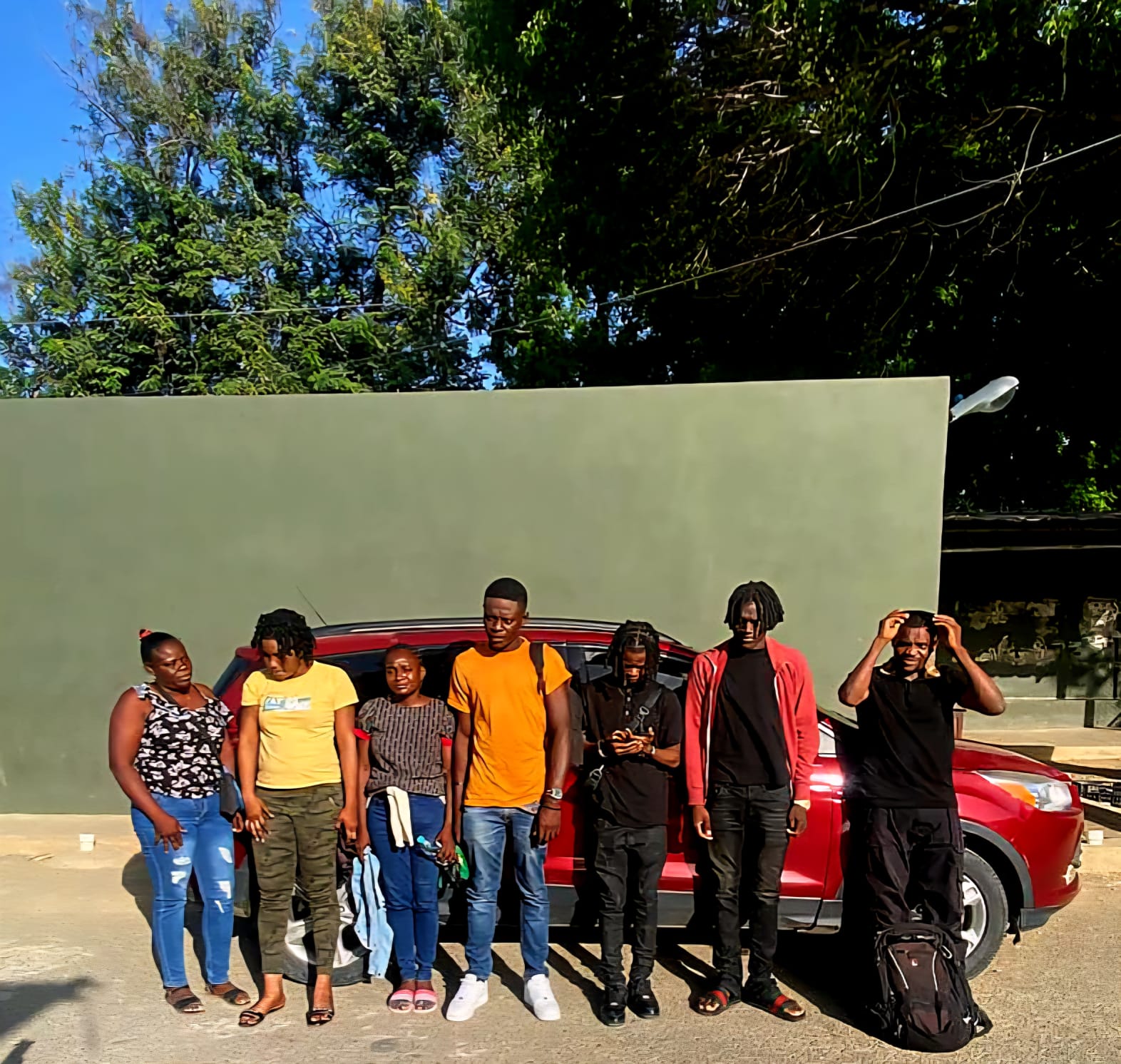 Detienen a un hombre y a una mujer por tráfico de haitianos indocumentados en Mao 