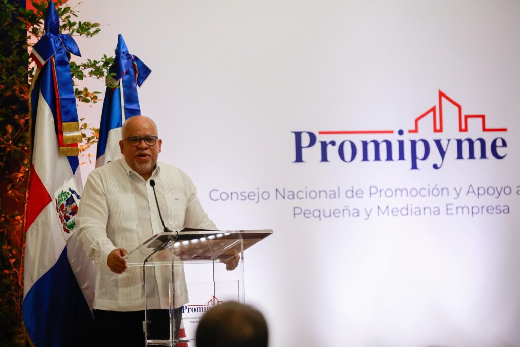 Promipyme entrega RD$110 MM en préstamos a microempresarios de Santiago 