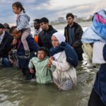 Más de 50.000 migrantes han cruzado el Canal de la Mancha en pateras durante los primeros 400 días del Gobierno laborista