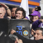 Nuevos ataques a los Milei: Karina, la todopoderosa hermana del presidente, evacuada ante agresiones físicas y verbales de militantes peronistas
