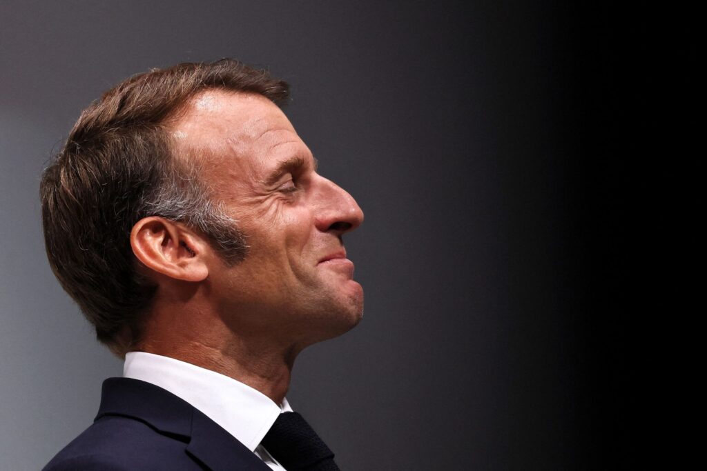 Macron reafirma su intención de «ejercer su mandato hasta el final» independientemente de si Bayrou supera o no el voto de confianza