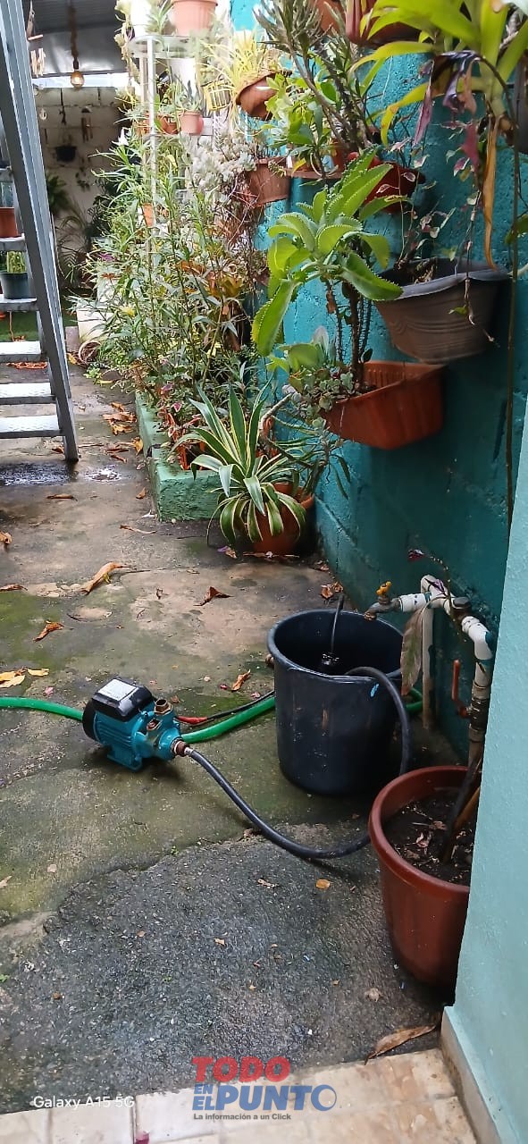Residentes de Los Prados de San Luis denuncian falta de agua por conexión irregular de un nuevo residencial